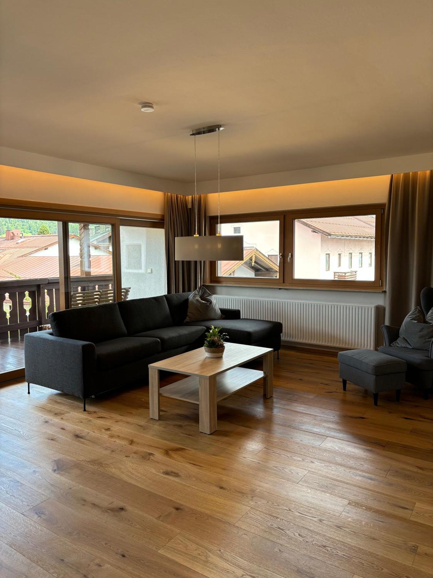 Appartement Rosa Sankt Johann in Tirol Ruang foto