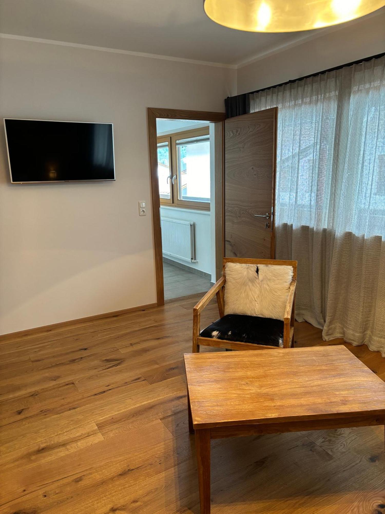 Appartement Rosa Sankt Johann in Tirol Ruang foto